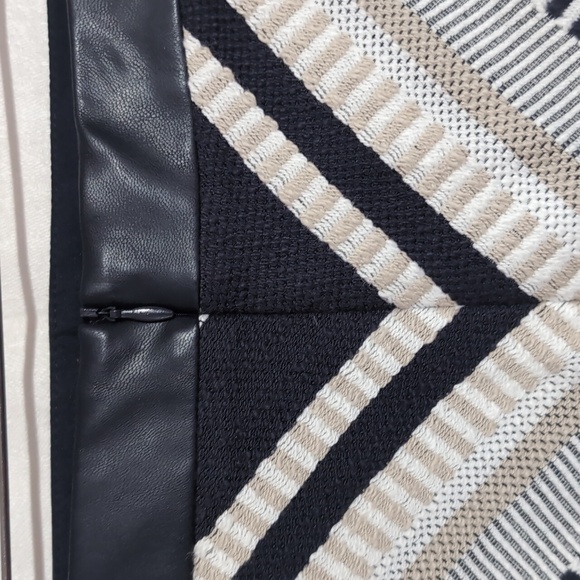 Vintage Conrad C. Navy Chevron Tweed Pencil Skirt Size 12 New with Tags - Picture 2 of 6